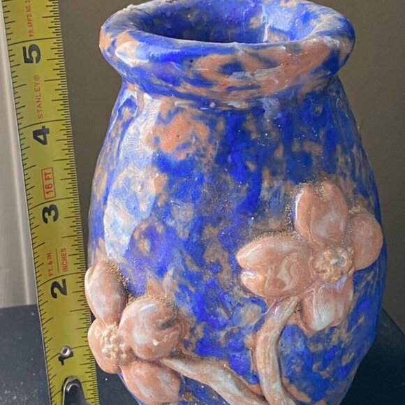 Vintage Marked Signed 77' Stutts Blue Raised Floral HandMade Thrown Pottery Vase - Picture 9 of 10